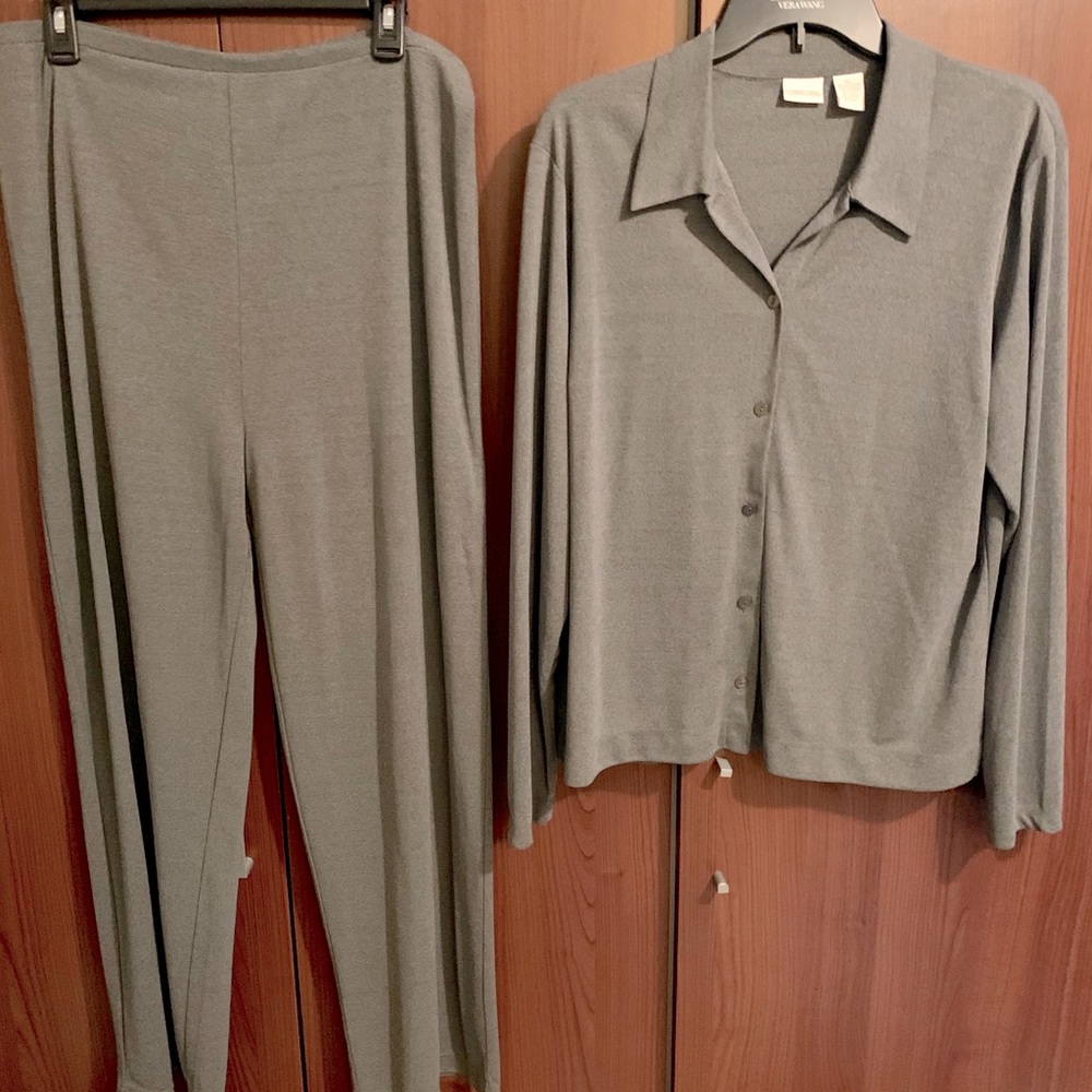 Women’s Top and Bottom Matching Outfit